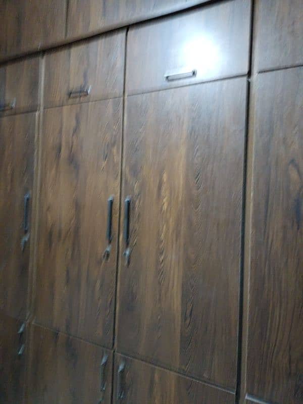 wardrobe for sell 2