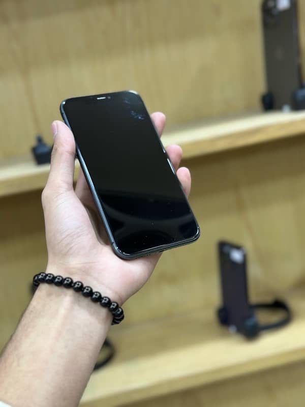 IPHONE 11 128GB APPROVE 6