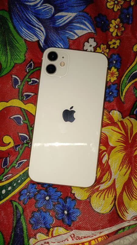 iphone 11 64GB Jv water pak 10/9.5 condition 2