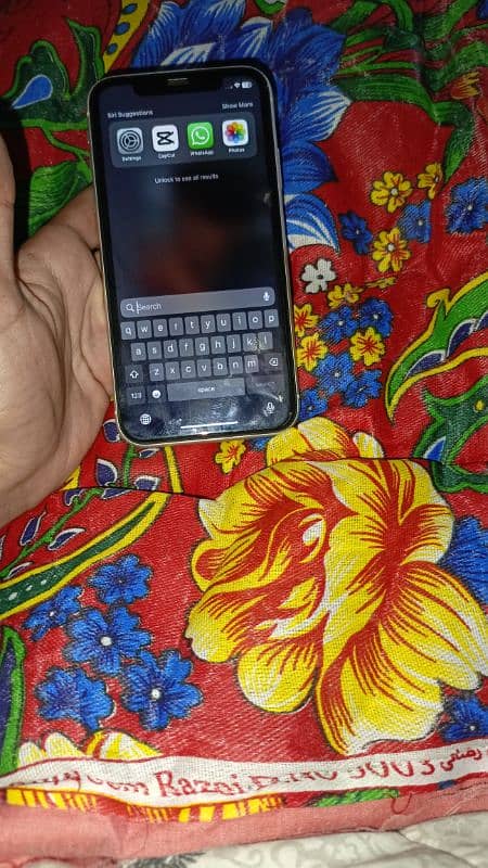 iphone 11 64GB Jv water pak 10/9.5 condition 7