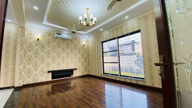 1 Kanal Luxury House For Rent In DHA Lahore 3