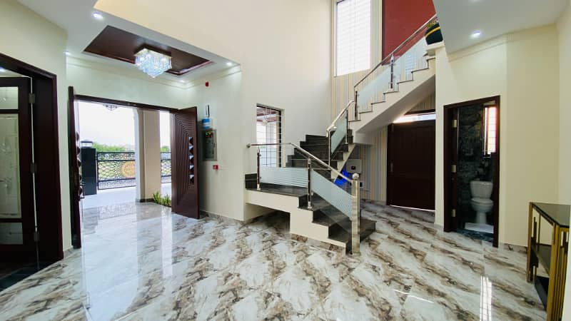 1 Kanal Luxury House For Rent In DHA Lahore 7