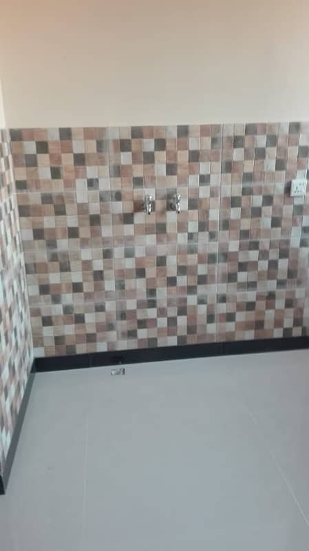 10 Marla 3 Bed Flat For Rent In Askari 14 23