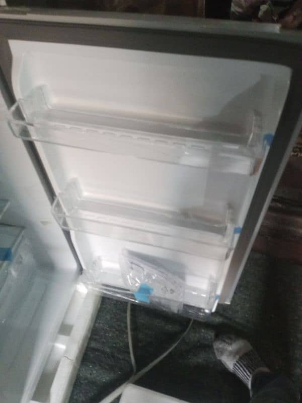 brand new refrigerator hai not usend box pack no open yet 5