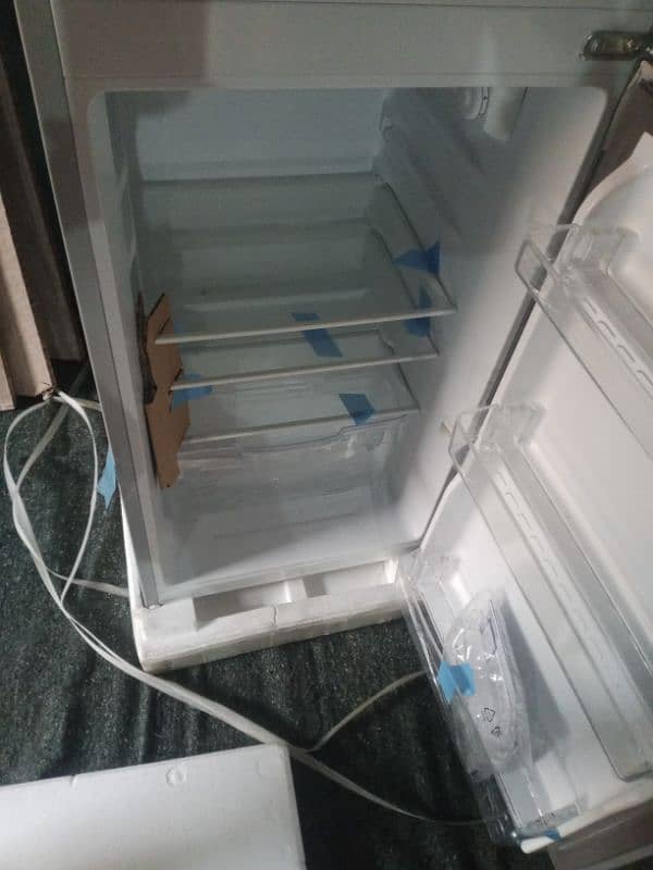 brand new refrigerator hai not usend box pack no open yet 6