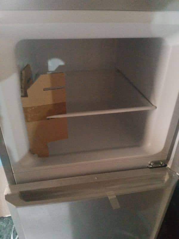 brand new refrigerator hai not usend box pack no open yet 7