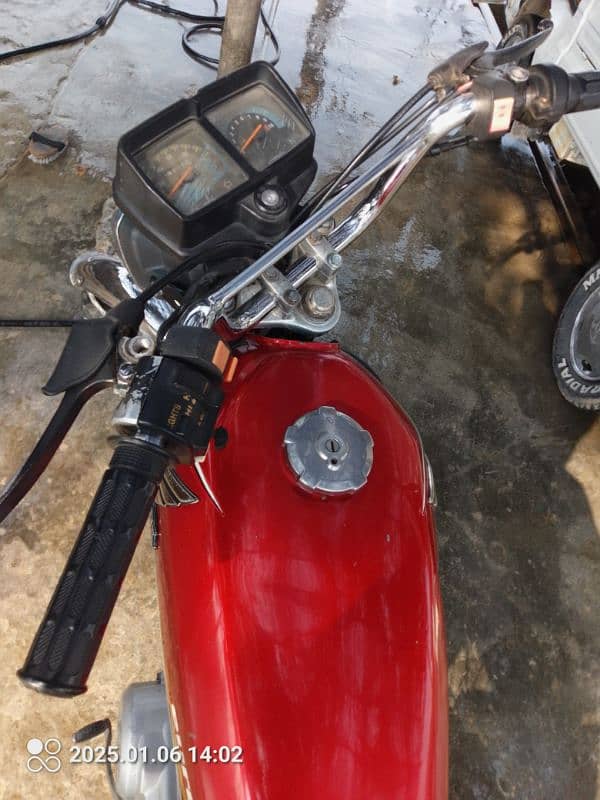 Honda 125 model 2013 islamabd number 5