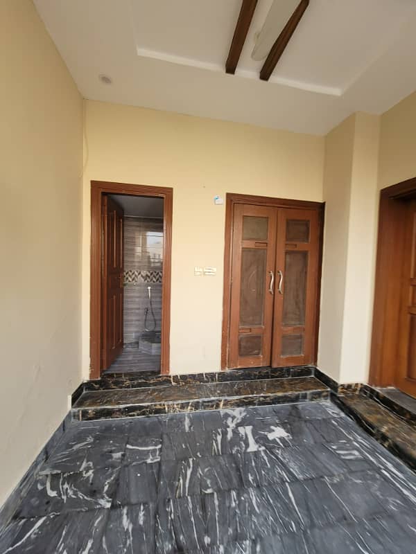 6 Marla Corner Brand New House Available For Rent 2