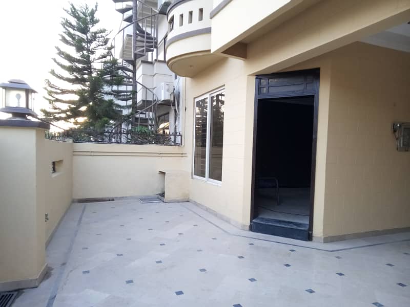 Double Unite House available for Rent 25