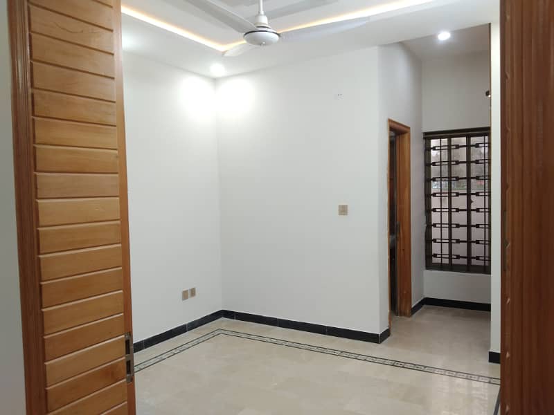 Upper Portion Available For Rent 10