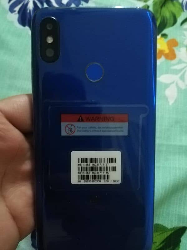 Xiaomi mi 8 6 gb ram 128 gb memory 2