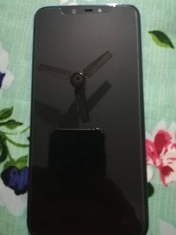 Xiaomi mi 8 6 gb ram 128 gb memory 3