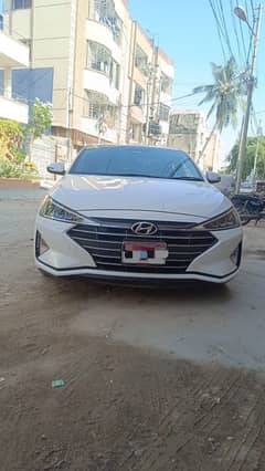 Hyundai Elantra 2022