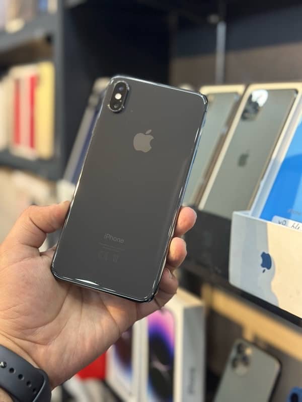 iPhone xsmax 64Gb 1