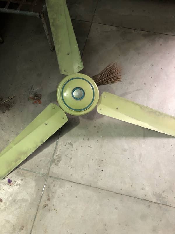 3 fans never repaired and 1 genrator never repaired 7