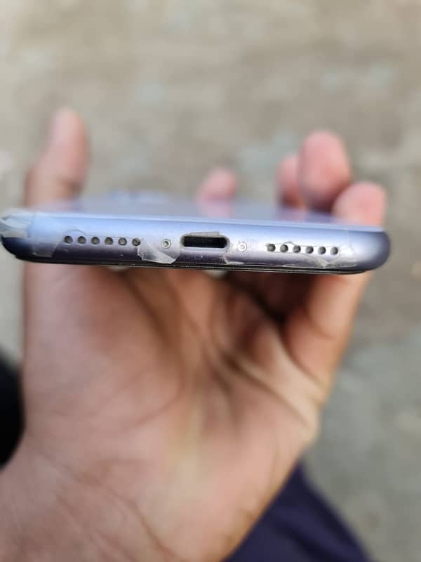 iPhone 11 sale 5