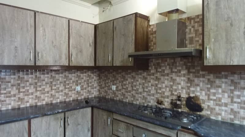 Prime Location 20 Marla Upper Portion In Central EME Society - Block E For rent 2