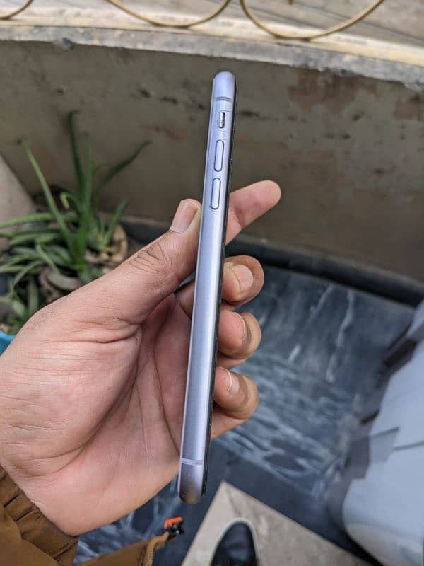 iPhone 11 FU Nonpta With Box 2