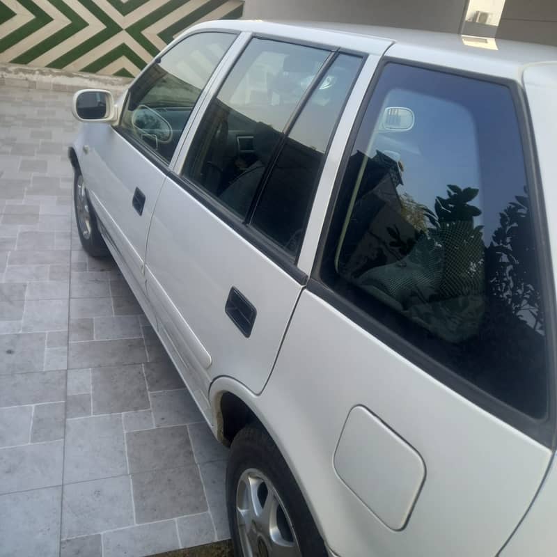 Suzuki Cultus 2016 (Reg. 2018) 4