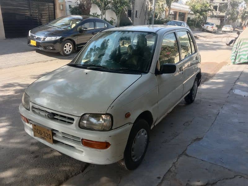 Daihatsu Cuore 2000 4