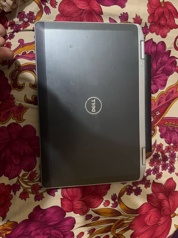 DELL LAPTOP FOR SELL i5 1