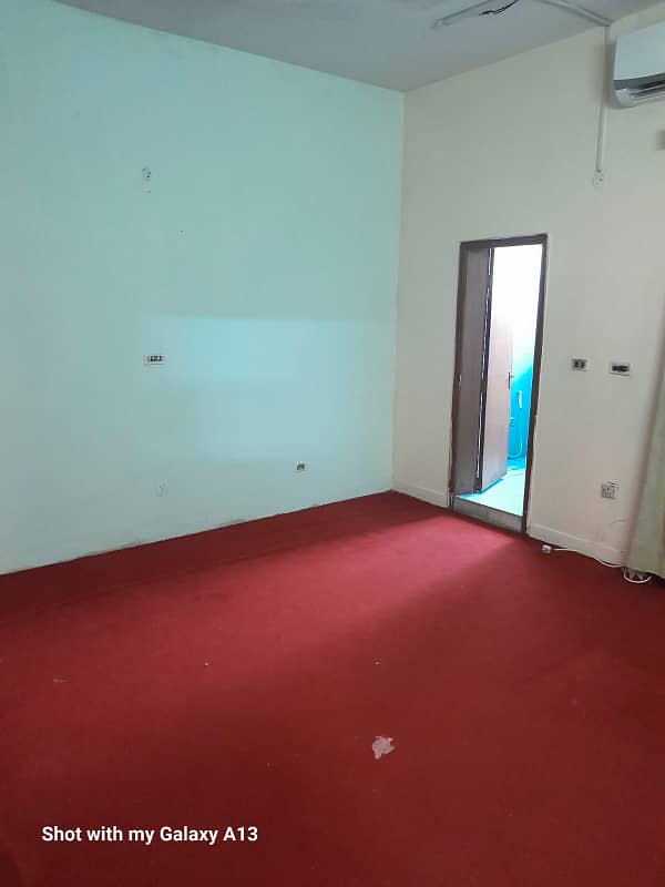 10 marla house for rent in model town 5