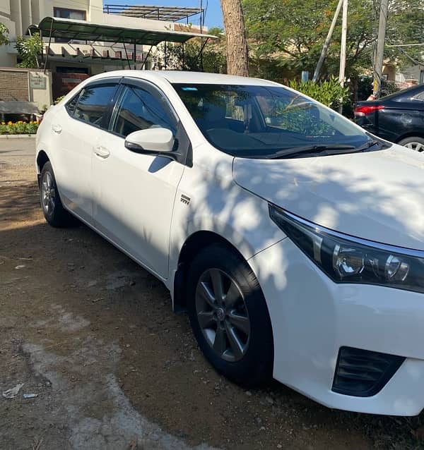 Toyota Corolla Altis 2016 Automatic 3