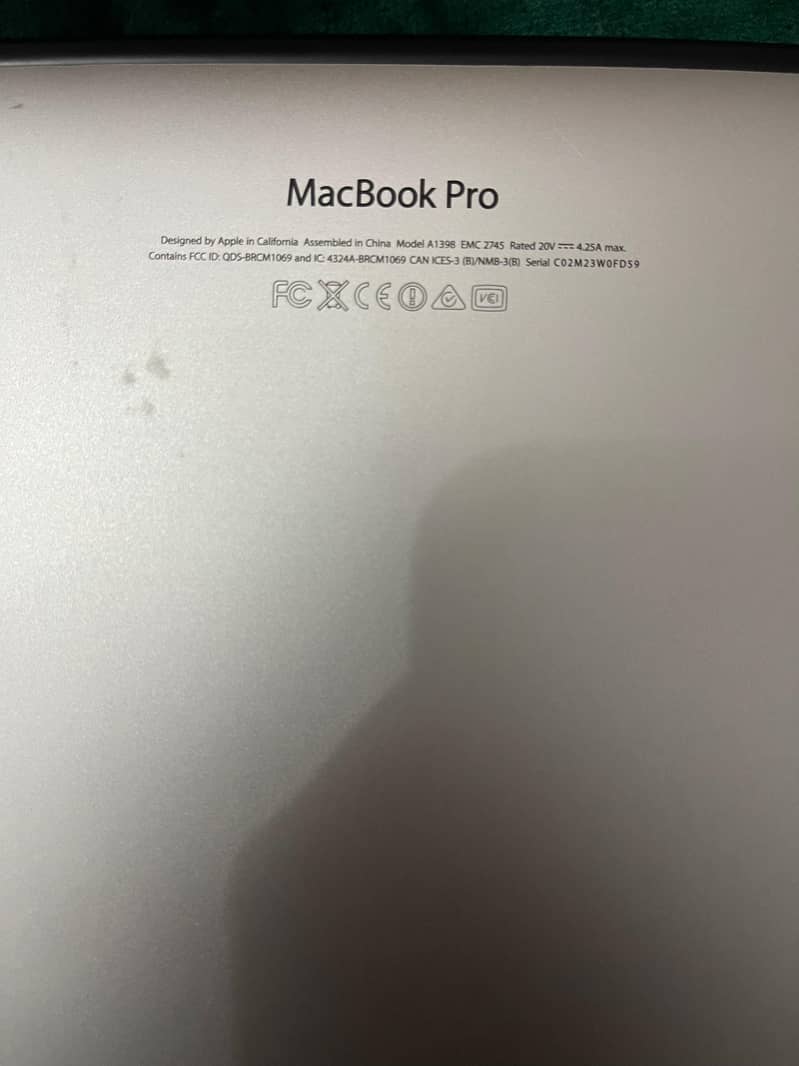 macbook pro 10/10 condition 4