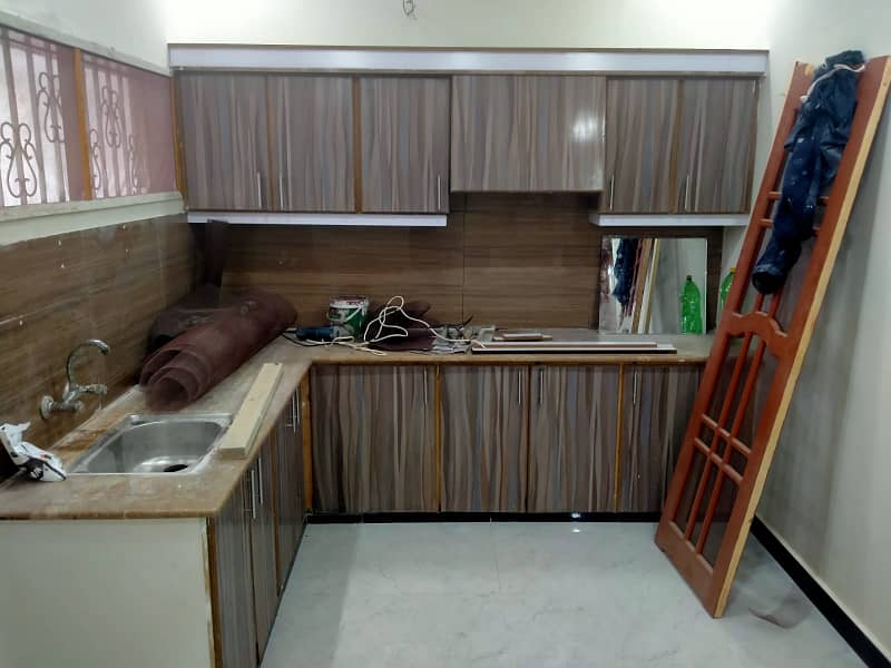 220 yards newly renovated house independent on rent one unit ground + one in Gulshan block 3 , 38