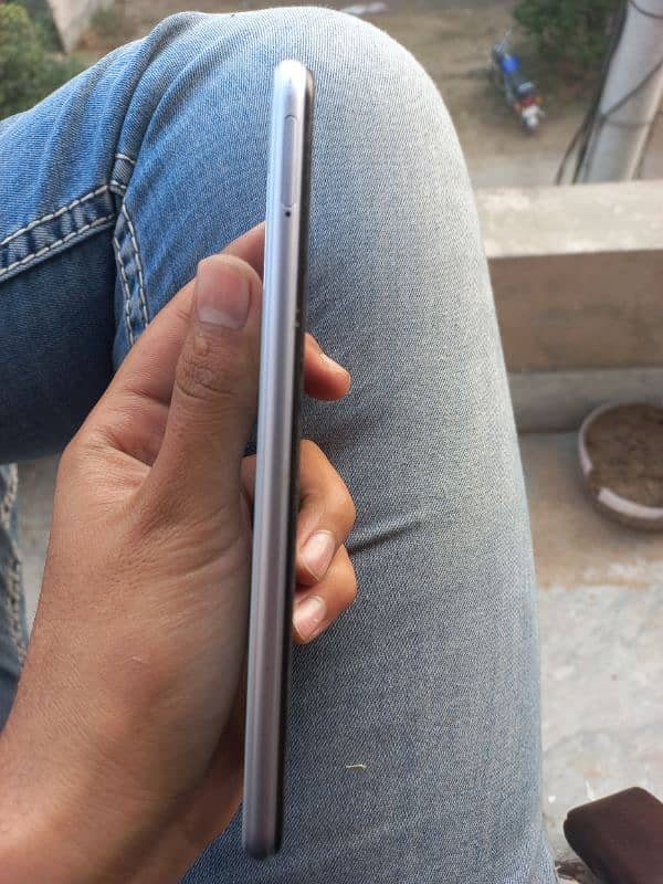 Vivo V20 Used Condition 9/10 3