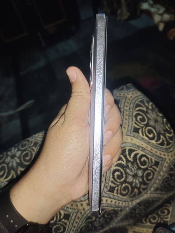 vivo v27e for sale condition 10/8 2