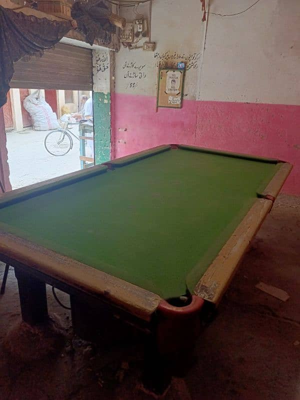 snooker table 0