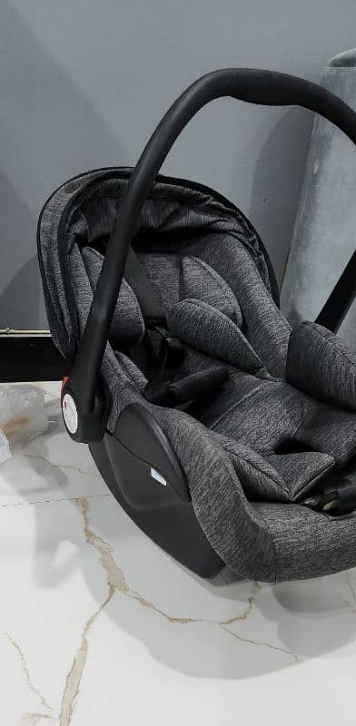 tinnies car seat plus seater 0