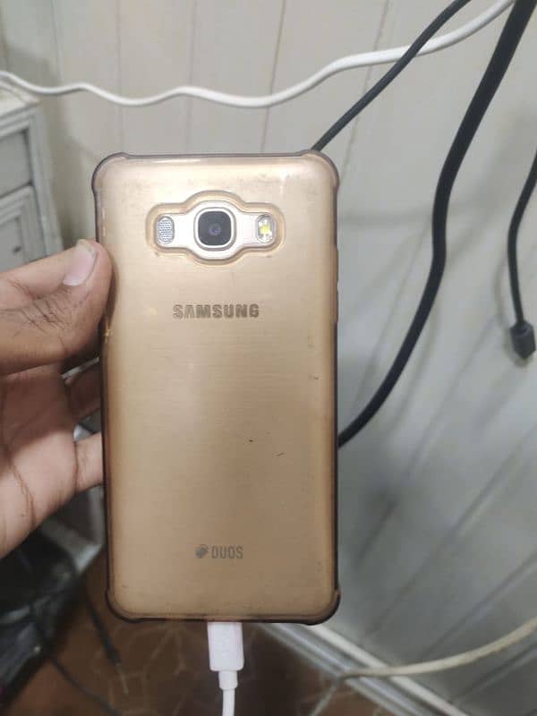 Samsung Galaxy j5 2016 with box 3