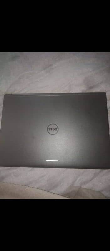 dell mini. liptop 4gb 300 gb tach sakren 1