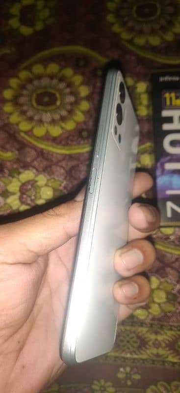 Infinix hot 12play 6+5 128 2