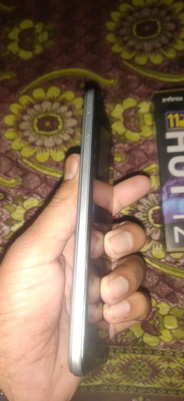 Infinix hot 12play 6+5 128 5