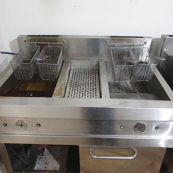 Restaurant Equipments for sale 0