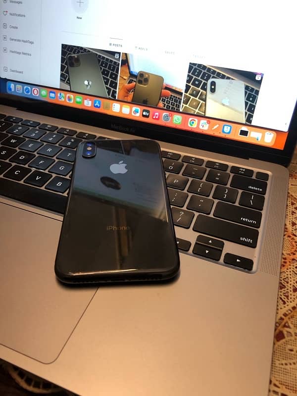 Iphone X 64gb PTA Approved 4