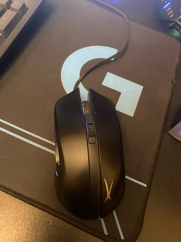 gaming mouse 2