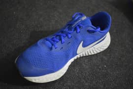 Used Nike Revolution 6 Running Shoes - Comfortable & Durable, Size 40