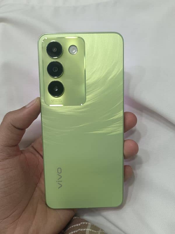 vivo Y 100  . . 256 Gb 10/10 Condition 1