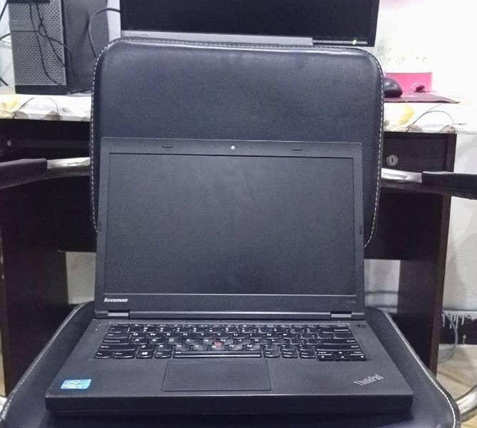 Lenovo Thinkpad T400p| Core i5 |4th generation| 8GB 500GB 0