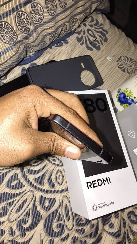 Redmi K80 (Poco F7 Pro) 4