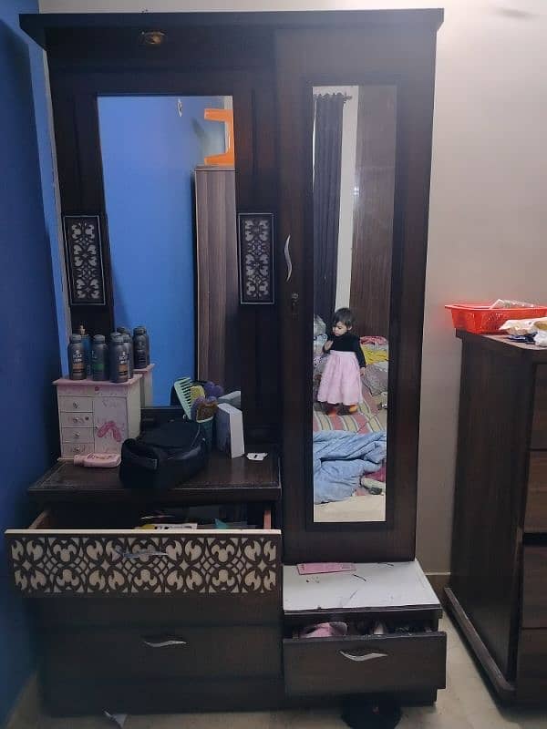 dressing table for sale 0