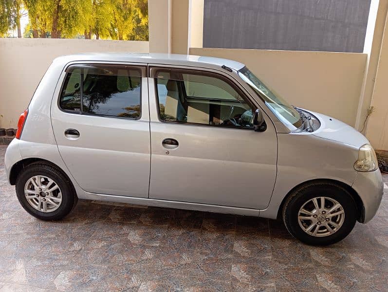 Daihatsu Esse 2011 19