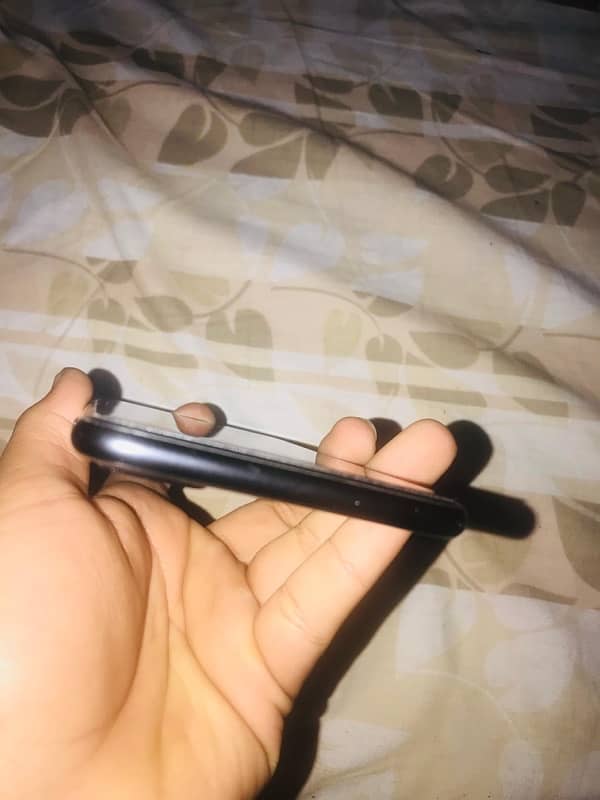 7 plus for sale one hand use 4