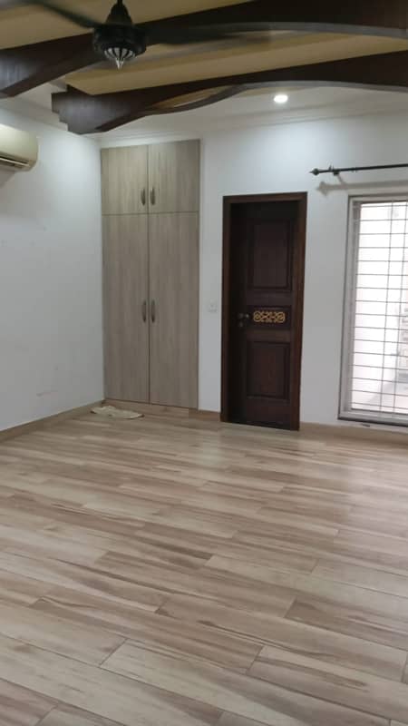 1 Kanal House with Full Basement Available For Rent In DHA Phase 4 - Block AA 0