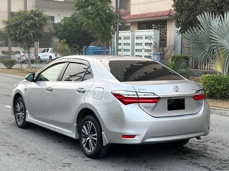 Toyota Corolla Grandy 1.8 2018 3