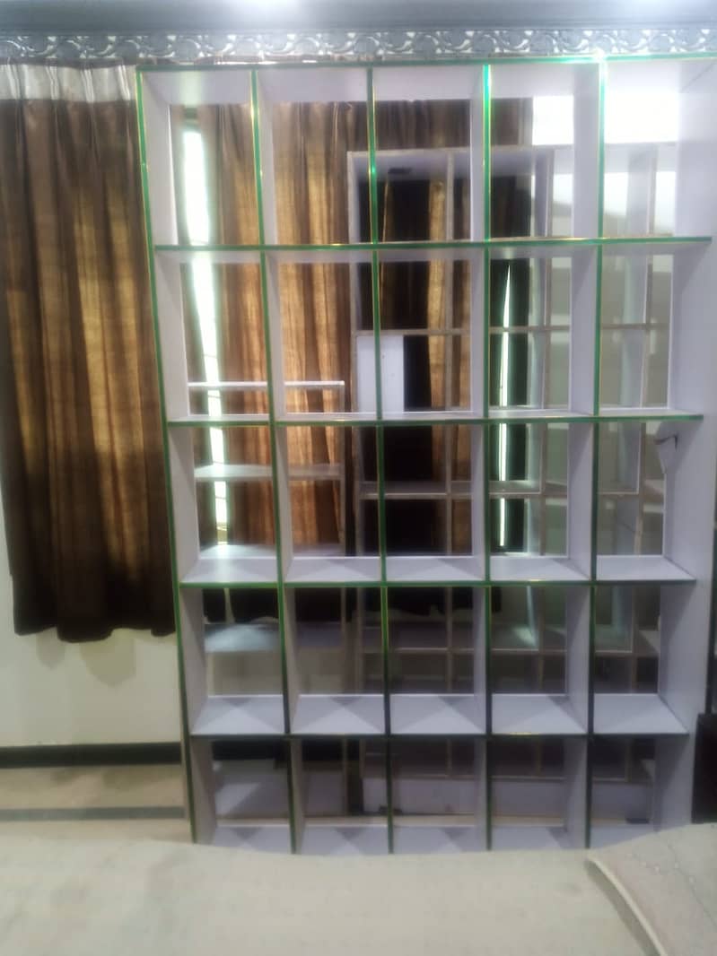 Racks and cabinet with 3 drawers for shop Contact 03035756791 0